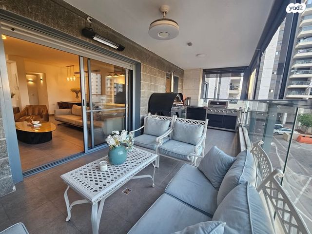 דירה, משה לוי 21, נאות שמיר, רמלה