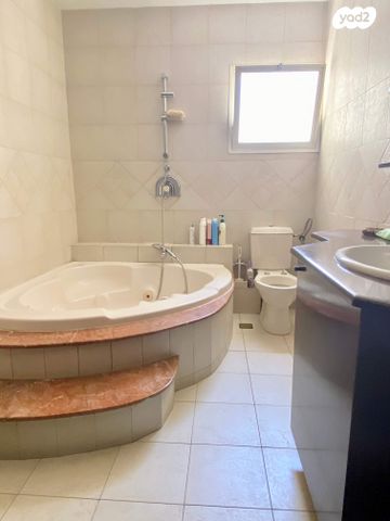 בית פרטי/ קוטג', קרית אונו