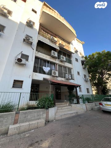 דירה, שדרות הורדים 25, קרית מלאכי