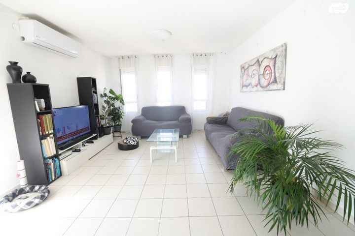 גג/ פנטהאוז, יהושע ייבין, נווה זאב, נאות אילן, באר שבע