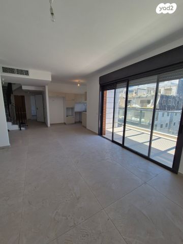 דופלקס, יהוד 1, המרכז השקט / מרכז העיר, פתח תקווה