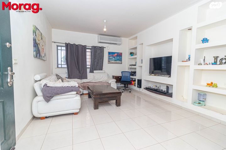 דירת גן, אהרונסון, רמת גולדה, חיפה