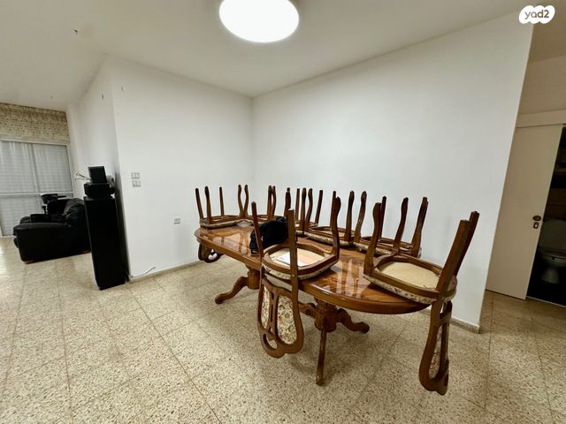 דירת גן, מרכז, כפר סבא