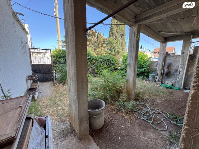 דירת גן, קרית אתא