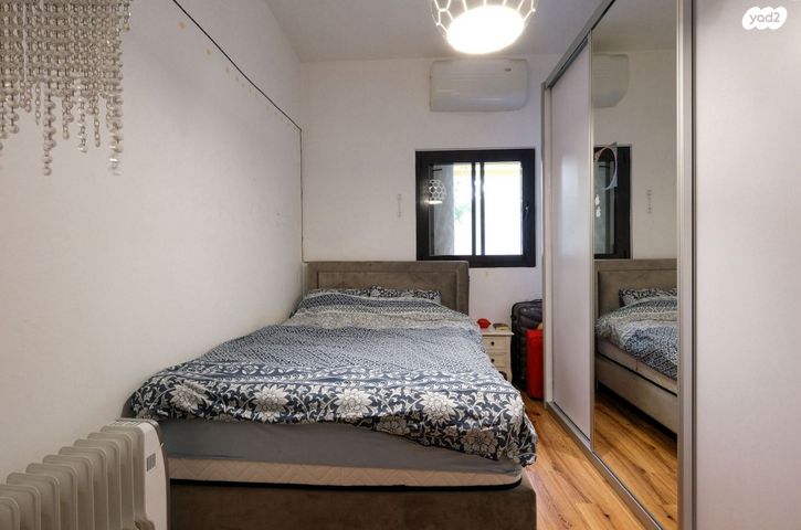 דירת גן, שדרות בן ציון, תל אביב יפו