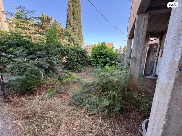 דירת גן, קרית אתא