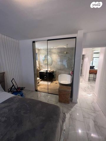 דירת גן, נאות יצחק, לוד