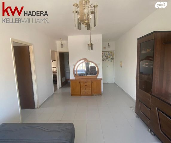 דירה, שדרות בן גוריון 35, גבעת אולגה, חדרה