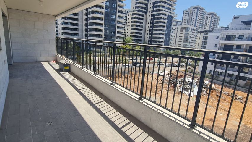 דירה, חיים הרצוג 12, פסגות אפק, ראש העין