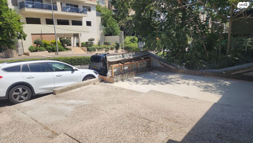 חנויות/ שטח מסחרי, חיפה