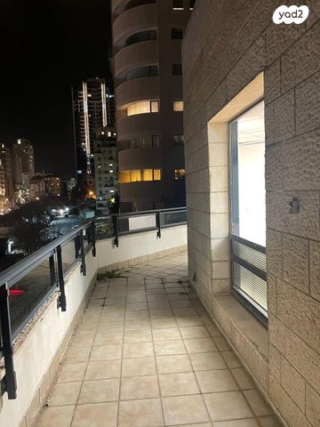 משרדים, הרב קוק, מרכז העיר, ירושלים