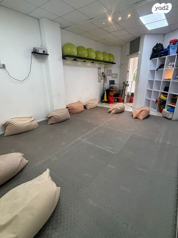 קליניקות, כפר סבא