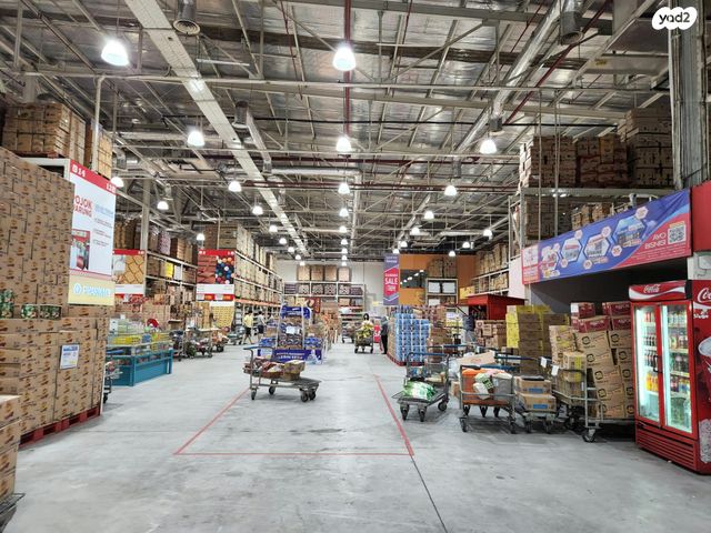 מחסנים, ראשון לציון