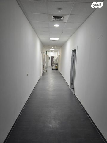 מבני תעשיה, אופקים