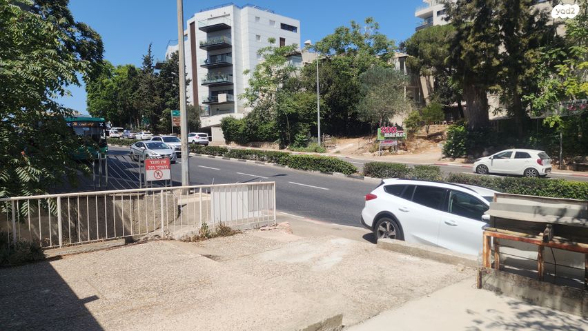 חנויות/ שטח מסחרי, חיפה