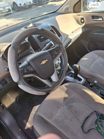 סוניק LT Premium אוט׳ 1.6 (116 כ״ס)