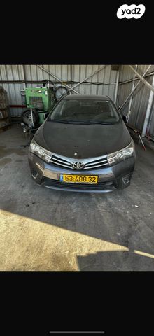 טויוטה קורולה