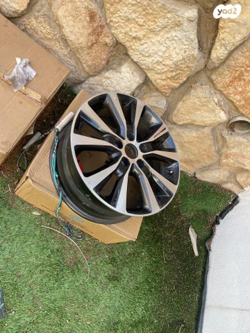 feedItemObj.data.row_1