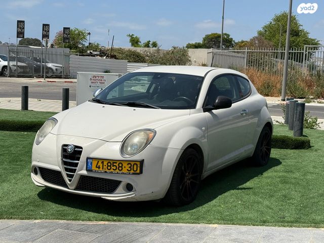 מודעת רכב אלפא רומיאו מיטו