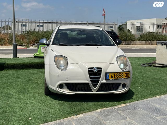 אלפא רומיאו מיטו