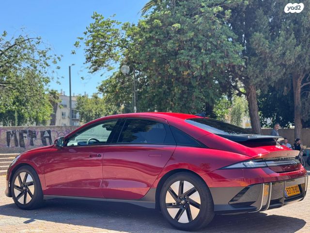 יונדאי איוניק 6