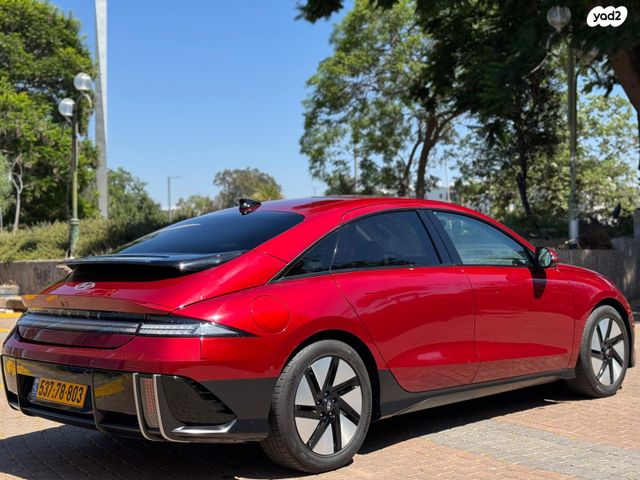 יונדאי איוניק 6