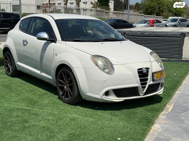 אלפא רומיאו מיטו