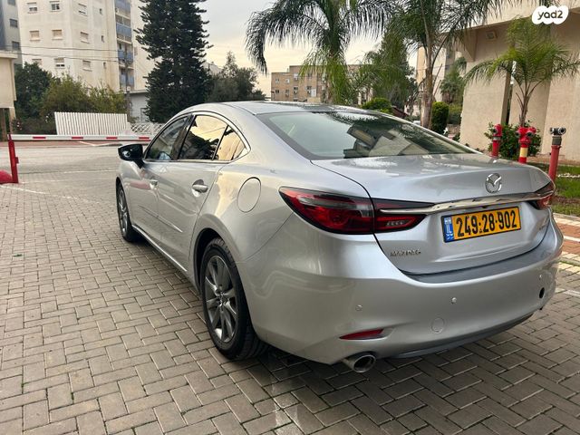 מודעת רכב מאזדה 6