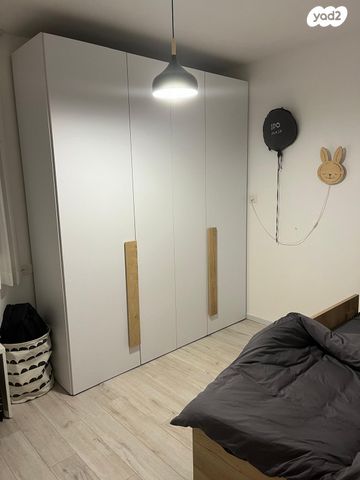 דירה, הר הצופים 25, רחובות ההולנדית, רחובות