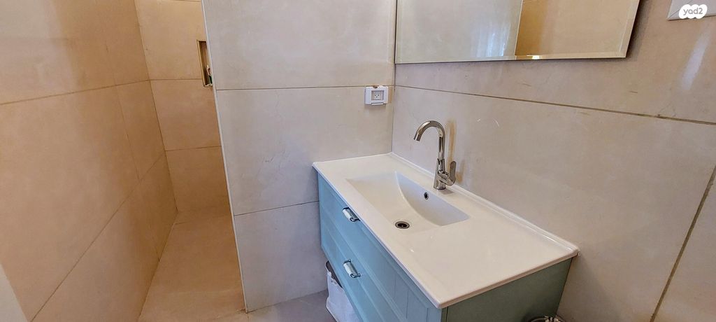 גג/ פנטהאוז, האלה 11, גבעת רם, קרית אתא