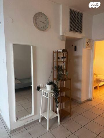 דירה, חומה ומגדל 28, מרכז, קרית עבודה, חולון