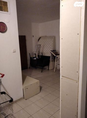 דירה, חומה ומגדל 28, מרכז, קרית עבודה, חולון