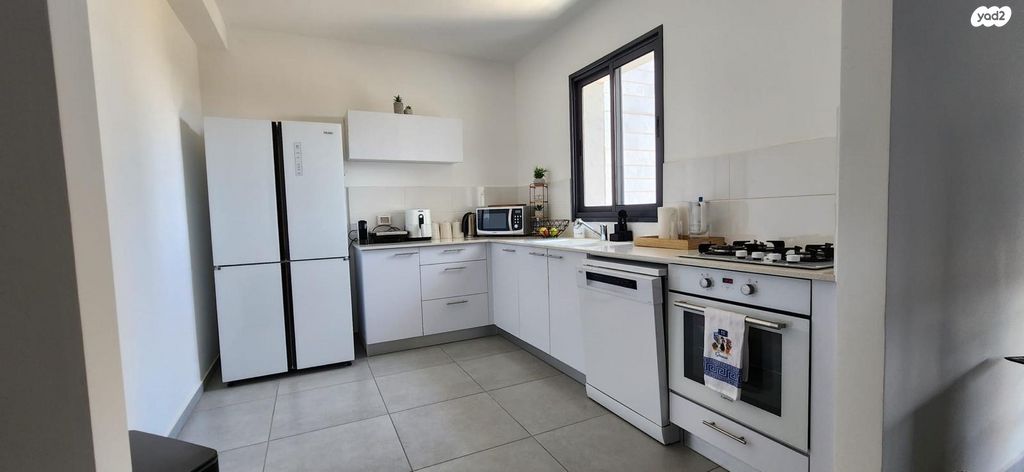 דירה, הצבר, נרקיסים, ראשון לציון