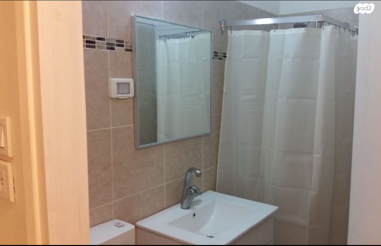 רמז, מערב ותיק