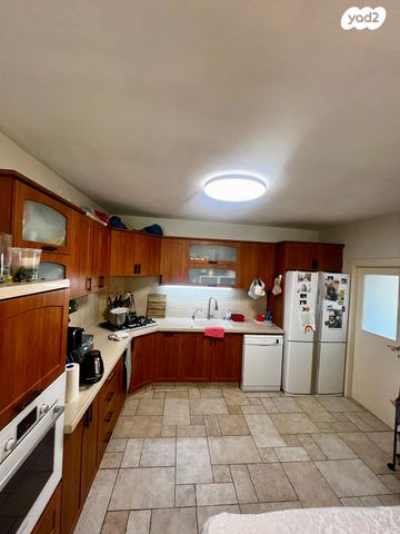 דירה, הכלנית, הפרחים, כפר סבא