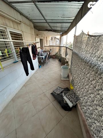 נחום שריג 11