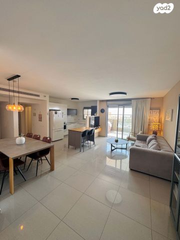 דירה, נחום סנה, רמות הרכס, באר שבע