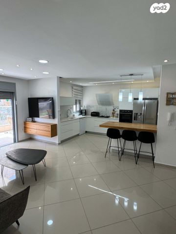 דירה, שדרות הערים התאומות, רמות הרכס, באר שבע