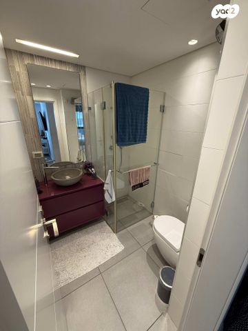 דירה, גולדה מאיר 6, מתחם 1200, הוד השרון