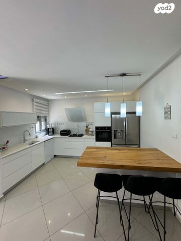 דירה, שדרות הערים התאומות, רמות הרכס, באר שבע