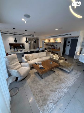 דירה, גולדה מאיר 6, מתחם 1200, הוד השרון