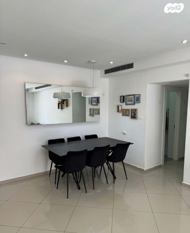 דירה, שדרות הערים התאומות, רמות הרכס, באר שבע