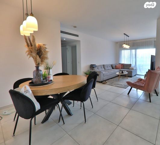 דירה, רמז, רמז, מערב ותיק, ראשון לציון