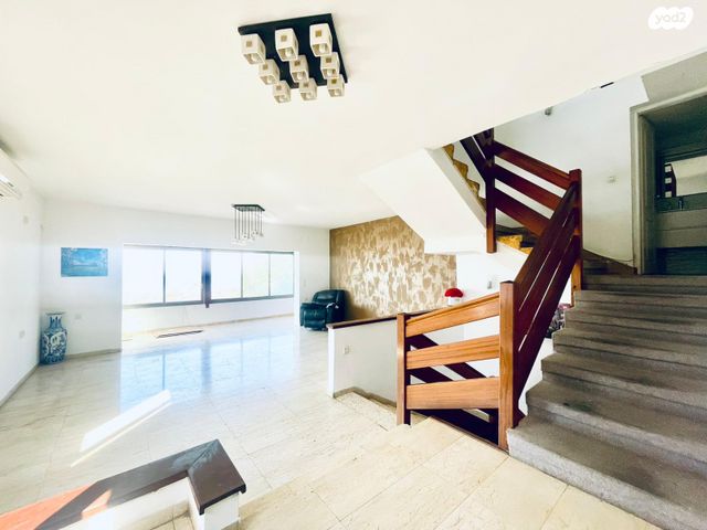 דירת גן, אהרונסון 2, רמת גולדה, חיפה