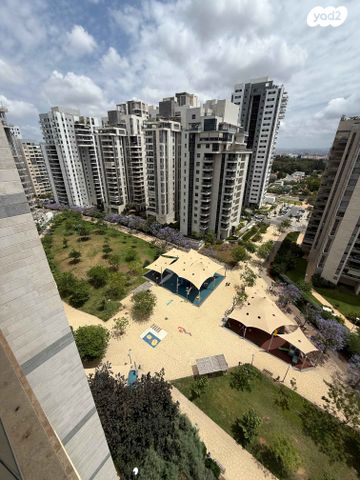 דירה, גולדה מאיר 6, מתחם 1200, הוד השרון