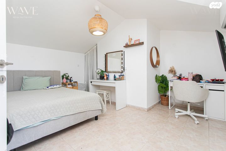 דו משפחתי, חופית, חופית, עתלית