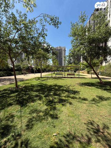 דירה, גולדה מאיר 6, מתחם 1200, הוד השרון