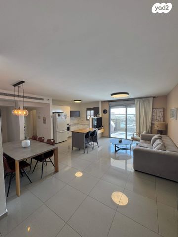 דירה, נחום סנה, רמות הרכס, באר שבע