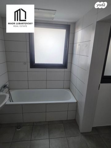 דירה, הרקפות, ראשון לציון