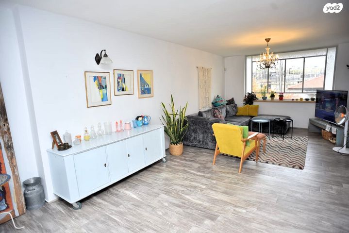 דו משפחתי, פוקס, גבעת העיריות, גדרה